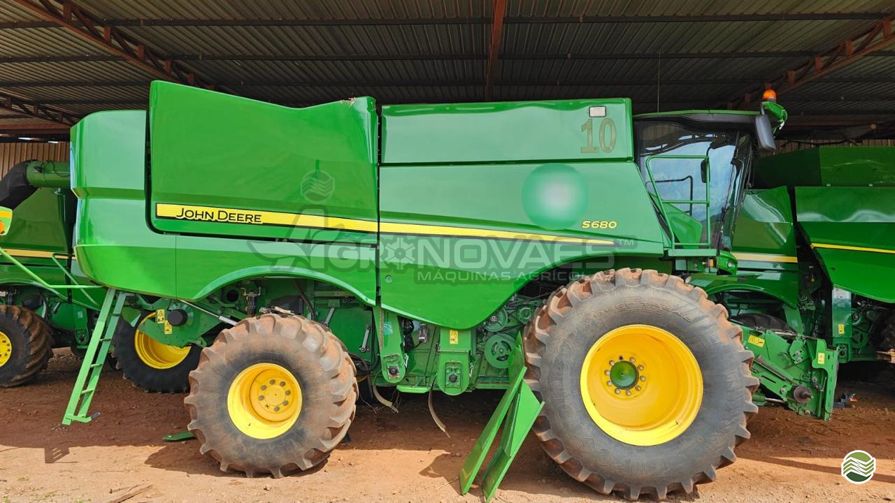 COLHEITADEIRA JOHN DEERE JOHN DEERE S680 Agro Novaes Máquinas Agrícolas FERNANDOPOLIS SÃO PAULO SP